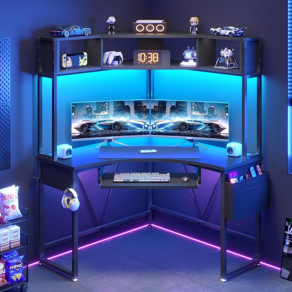 Desk, 39