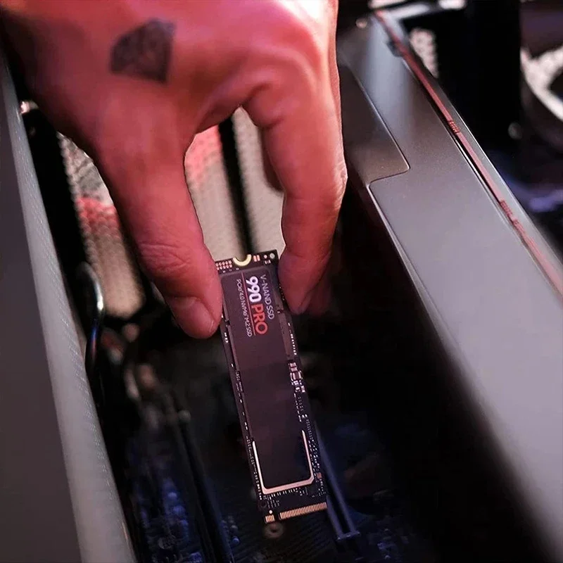 Original New 990 PRO M.2 NVMe  - Gaming Desk With Hutch 评论和价格